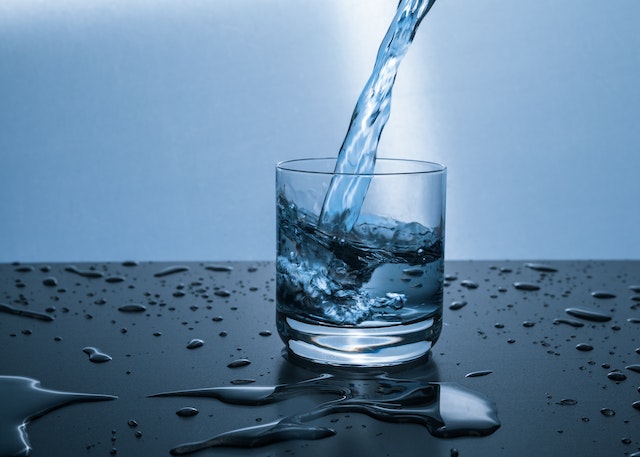 verre avec de l'eau